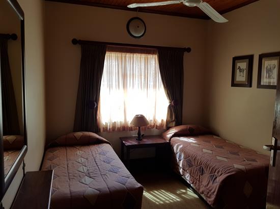 Blyde Canyon, A Forever Resort: 4-Sleeper Chalet. 2 bedrooms (4 single beds) 