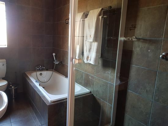 Blyde Canyon, A Forever Resort: 2-Sleeper Chalet. 1 bedroom (1 double bed)